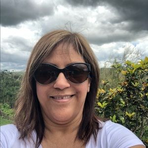 Meet your Posher, Nelida